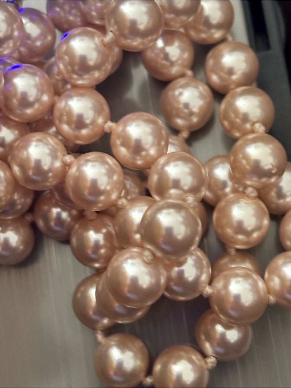 Lovely and Luminous Vintage Shell Pearl Strand – 24” - Picture 2 of 5